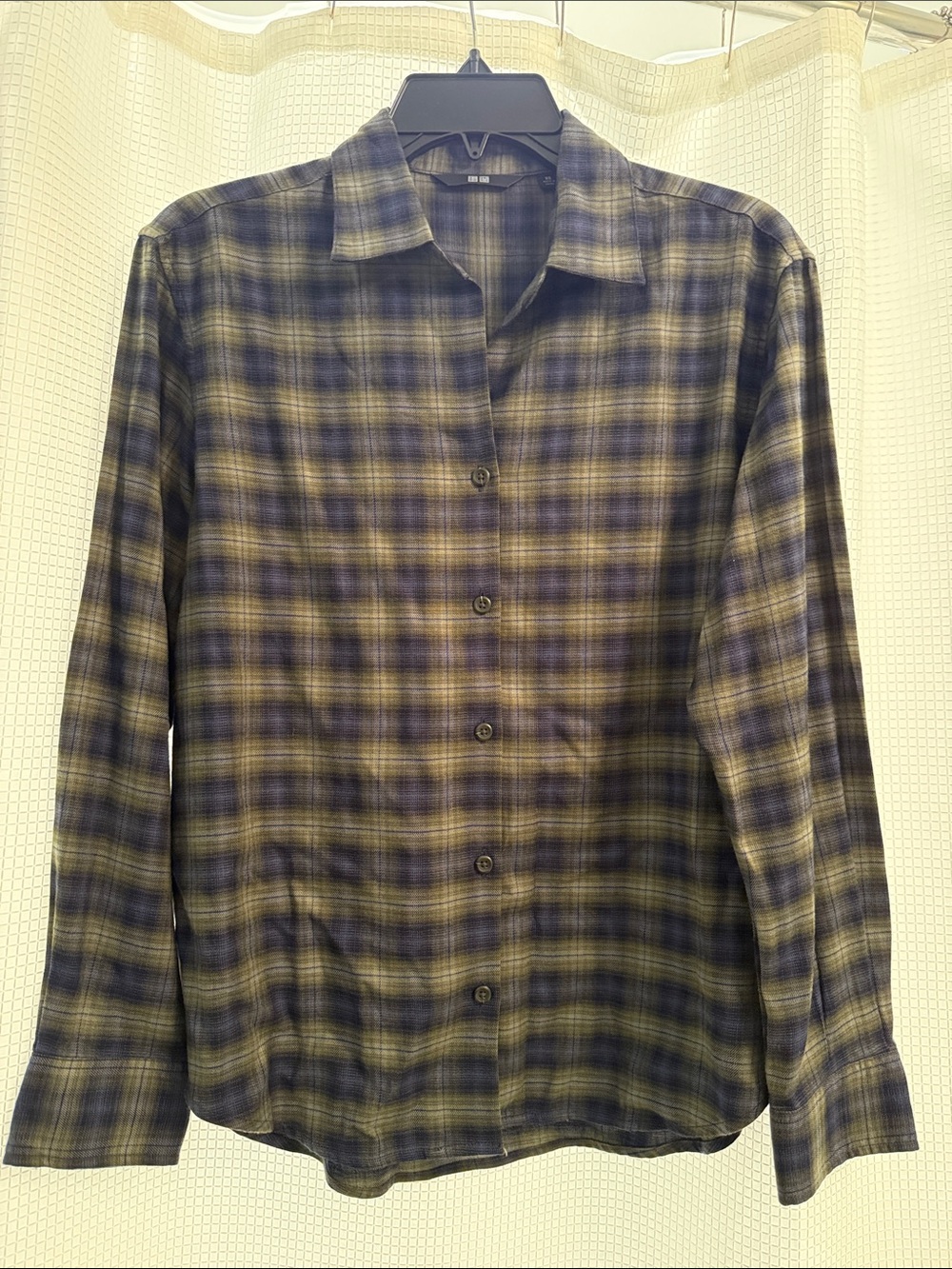 Uniqlo Plaid Long-Sleeve Button-Up Shirt - Olive & Navy